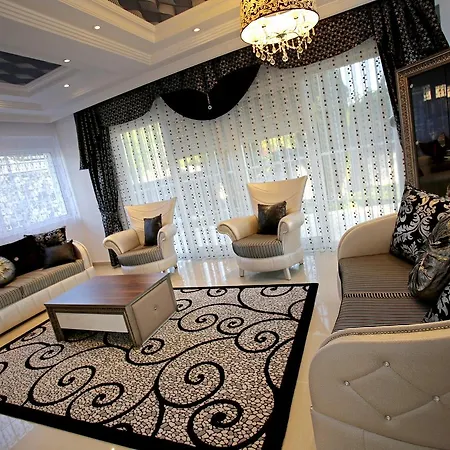Cigdem Villa *